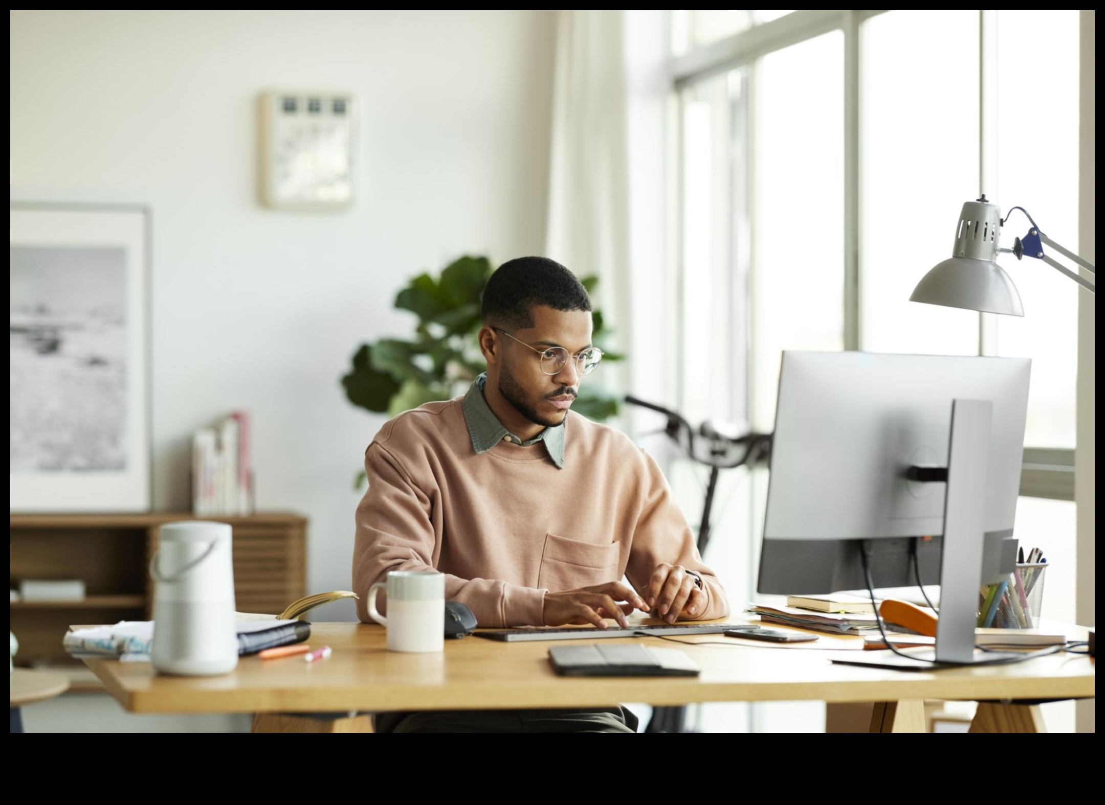 Mobile Office Marvels: piederumi darbvietas izveidei jebkurā vietā