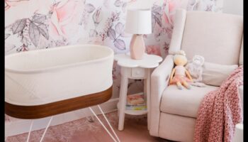 Atlecoši ziedi: rotaļīgs ziedu bērnudārza dekors, paturot prātā veselību